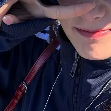 A moment captured by Jeong Yein (Lovelyz)'s fan