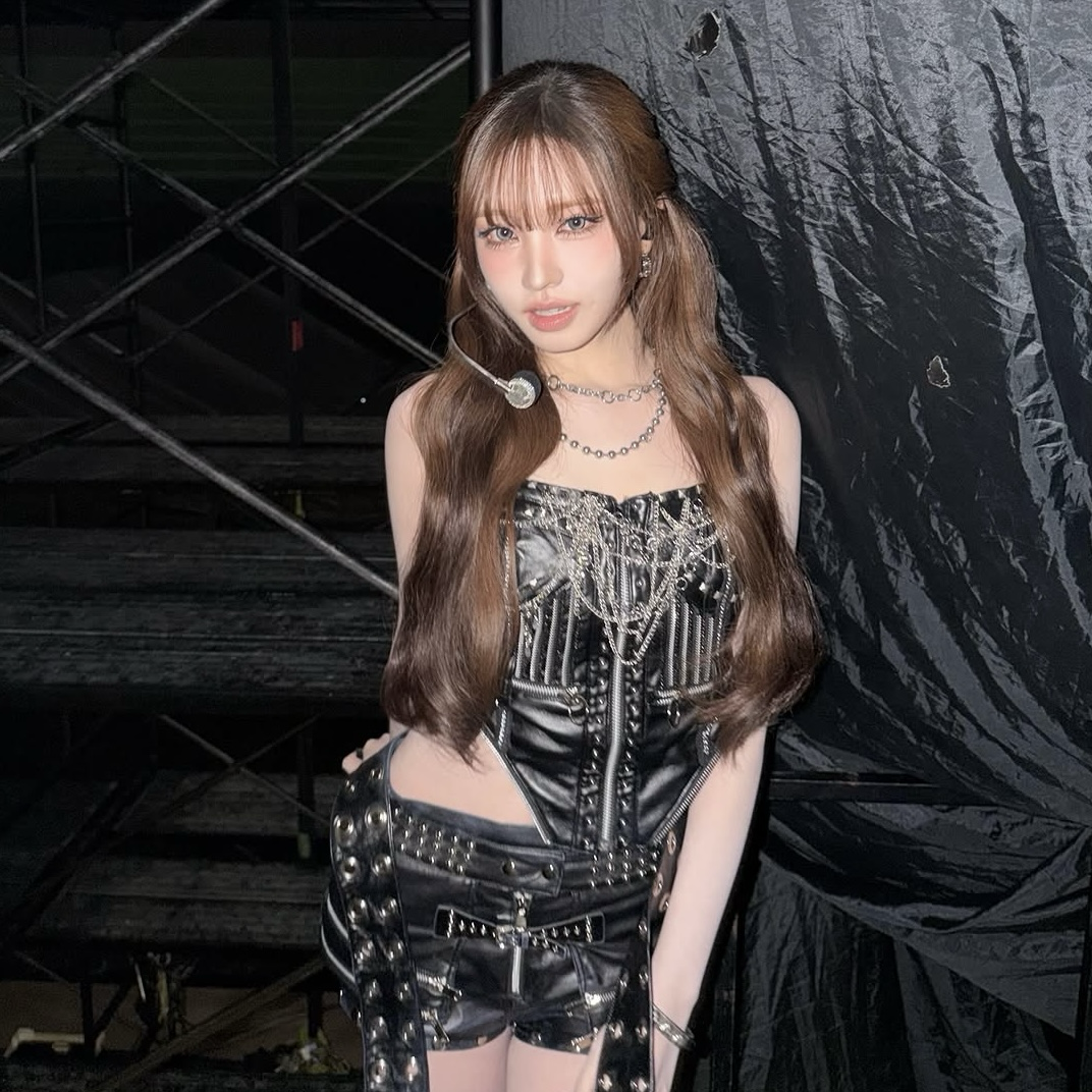 IVE リズ ファンダムコミュニティ │ KPOP人気No.1アプリ 最愛ドル