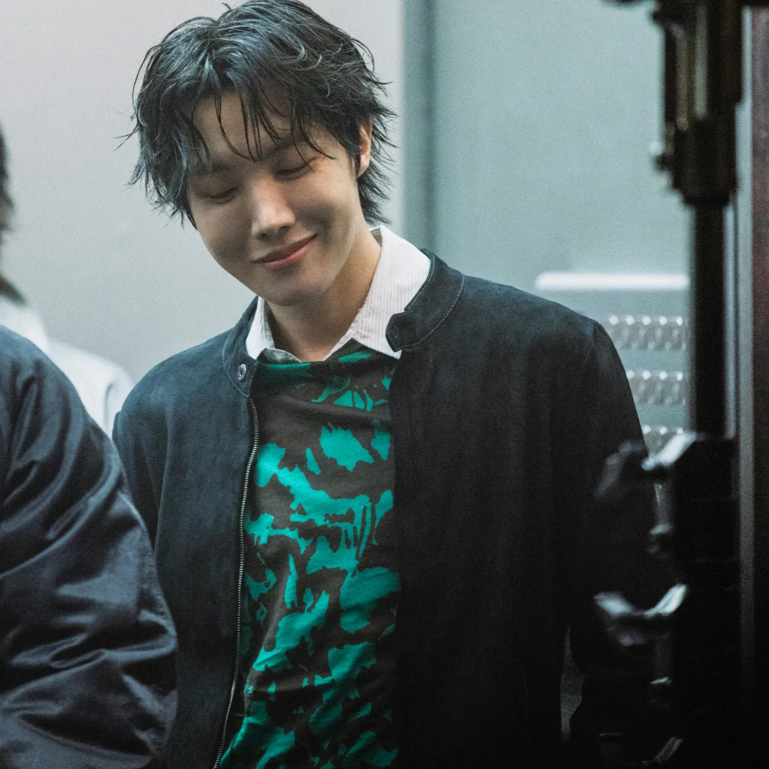 Foto terbaru j-hope (BTS)