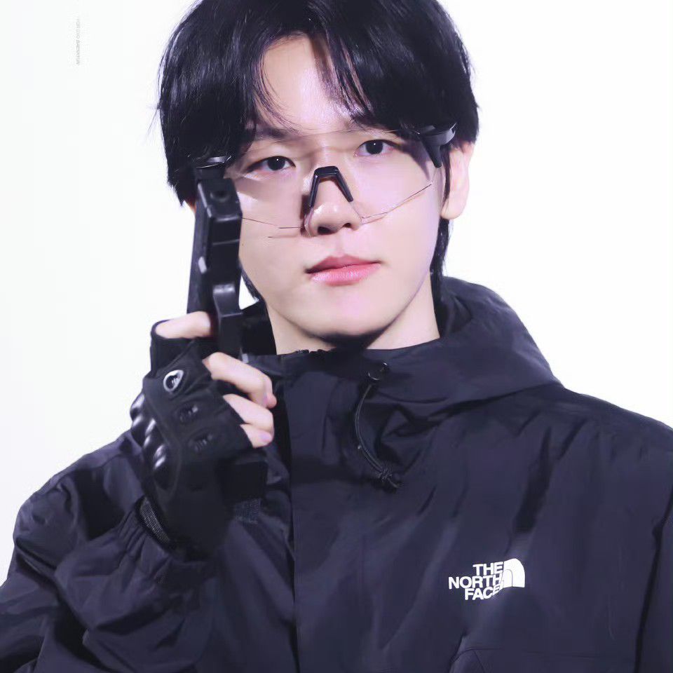 伯贤 (EXO)的幕后花絮