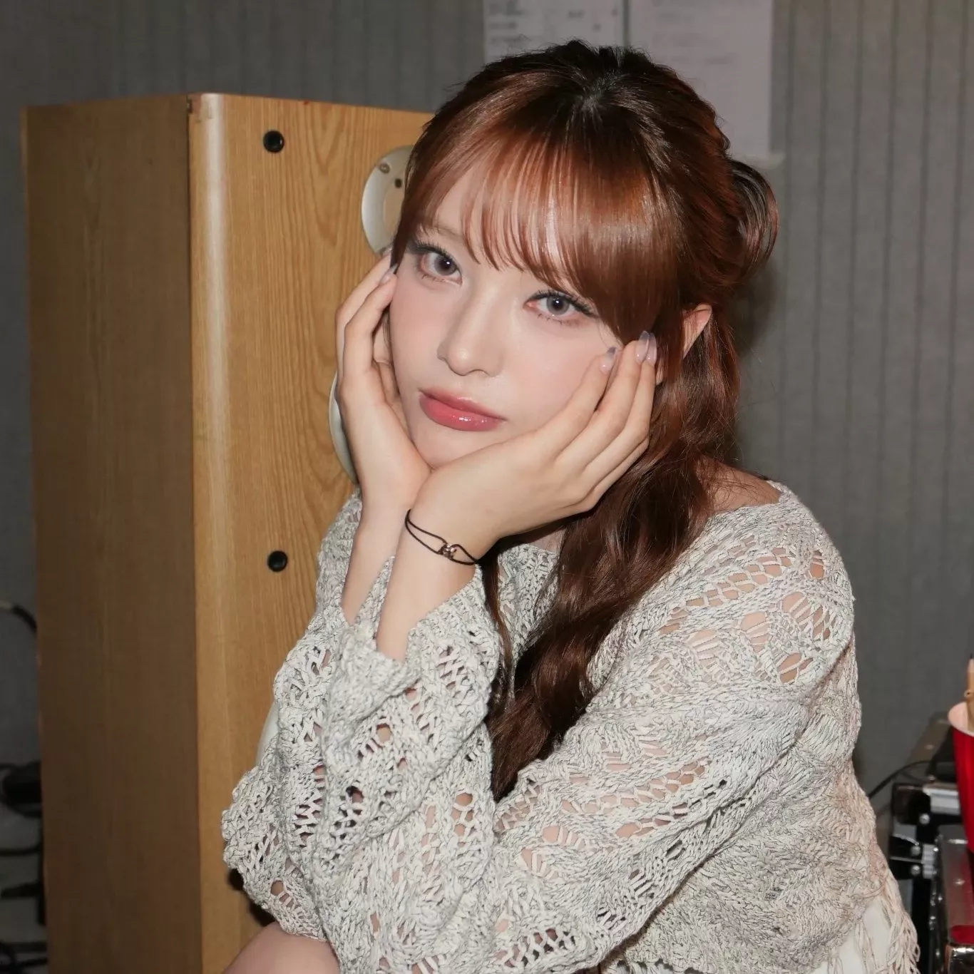 Behind-the-scenes cut of Billlie