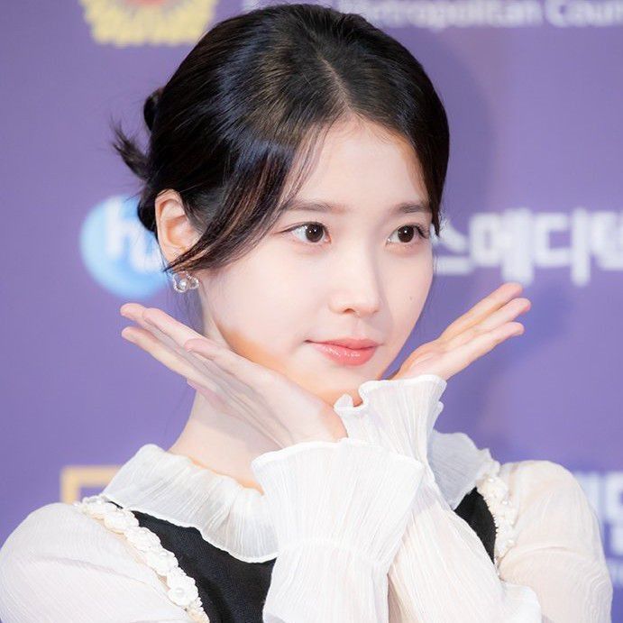 Momen yang diabadikan oleh penggemar IU