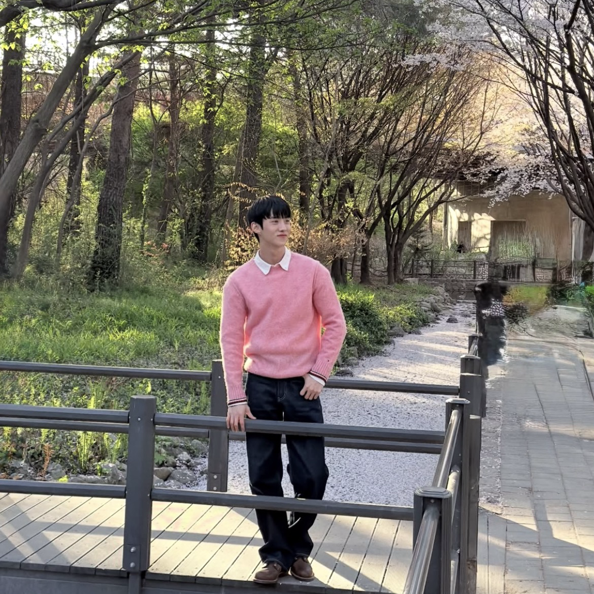 Latest photo of Yeoone (PENTAGON)