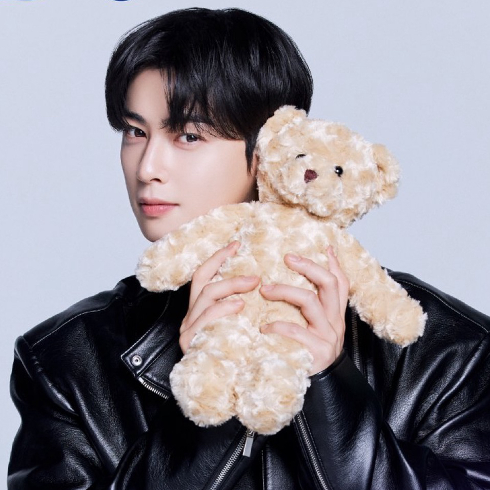 Recent activity shot of Eunwoo (ASTRO)