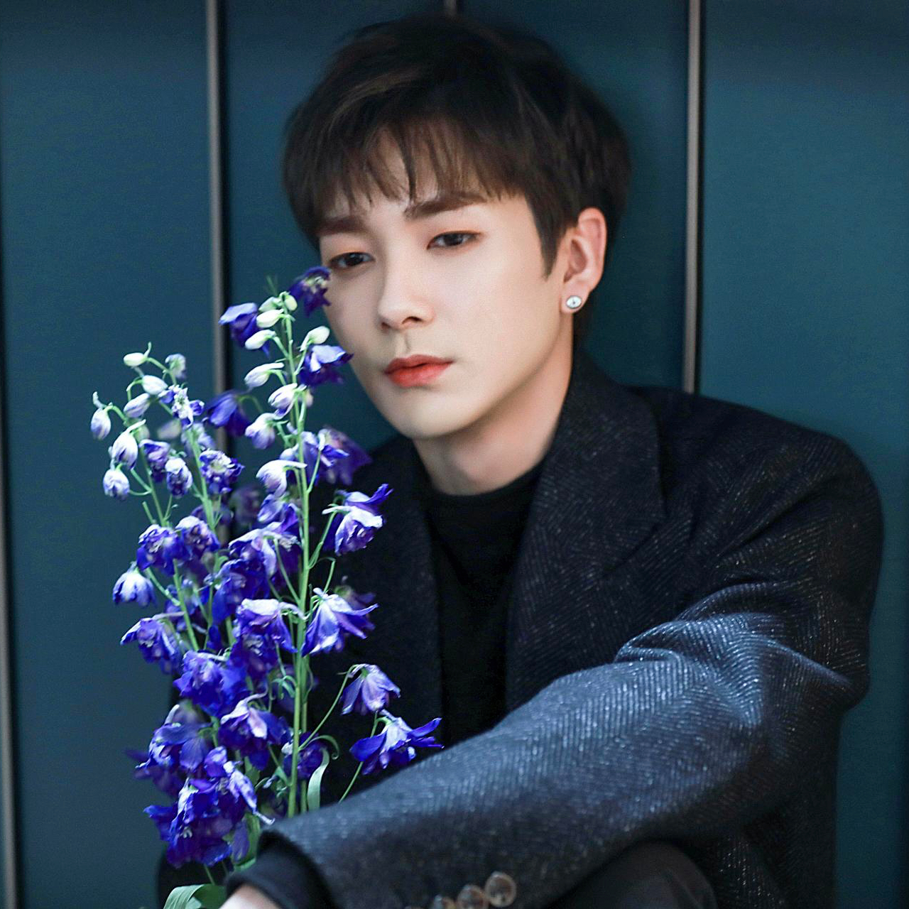 Behind-the-scenes cut of Aron