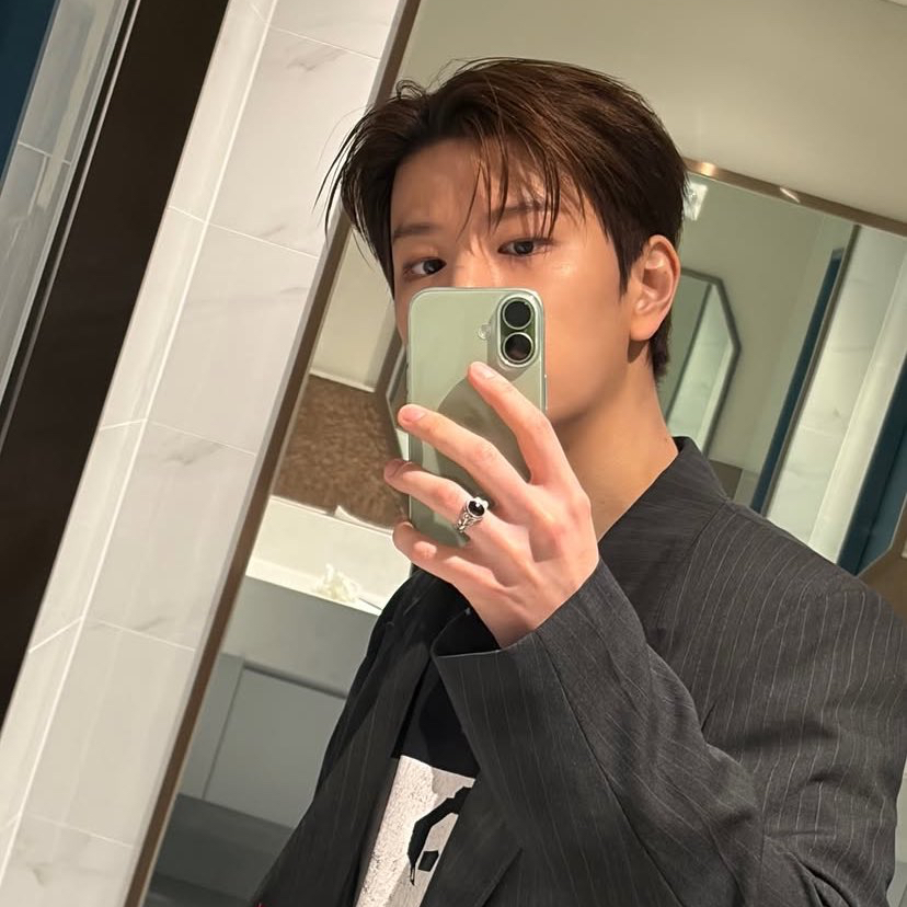 Latest photo of Seungmin (Stray Kids)