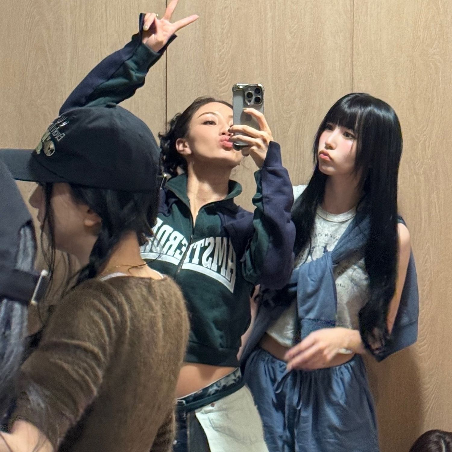 Behind-the-scenes cut of TWICE