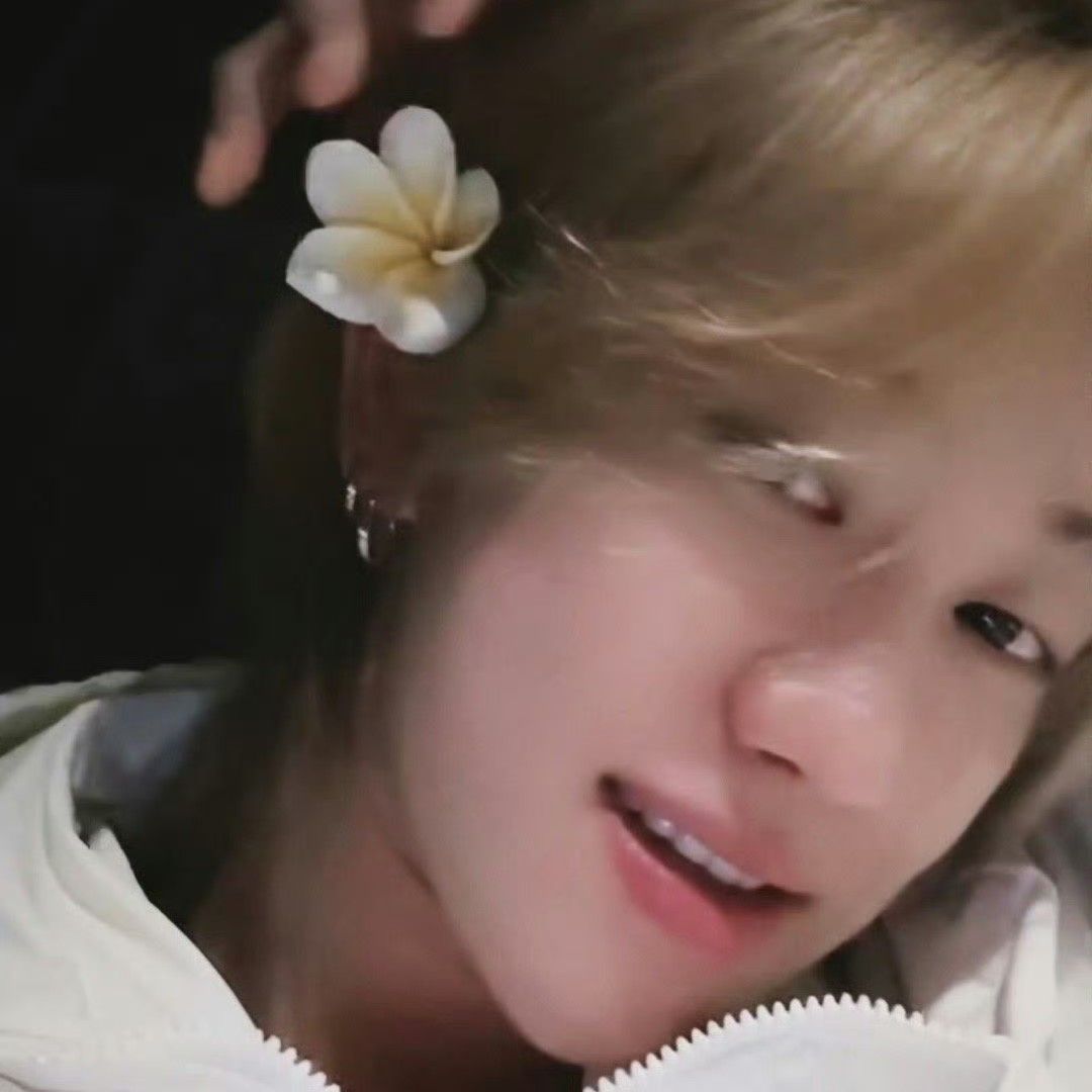 Recent activity shot of The 8 (SEVENTEEN)