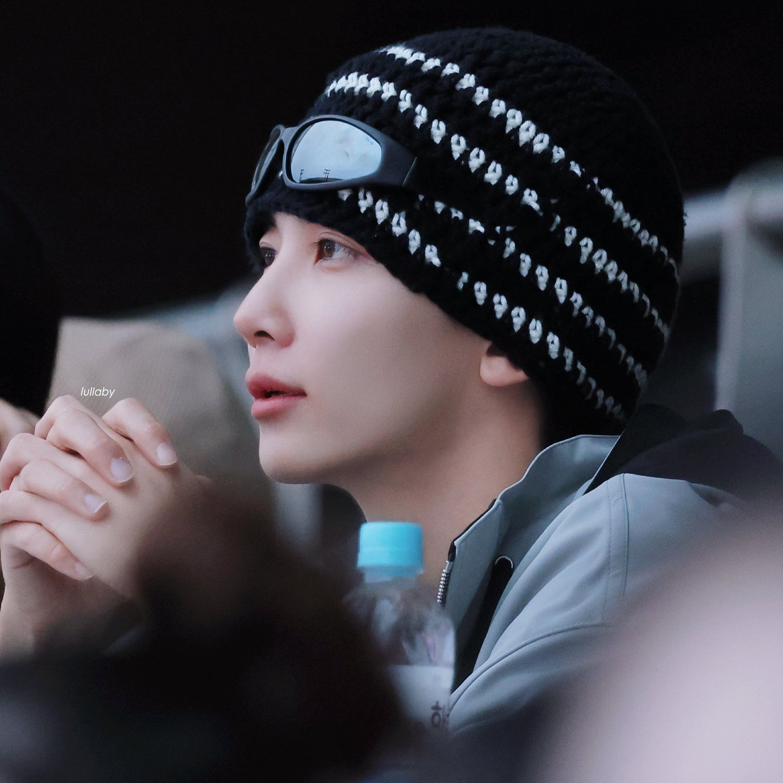 A moment captured by Jeonghan (SEVENTEEN)'s fan
