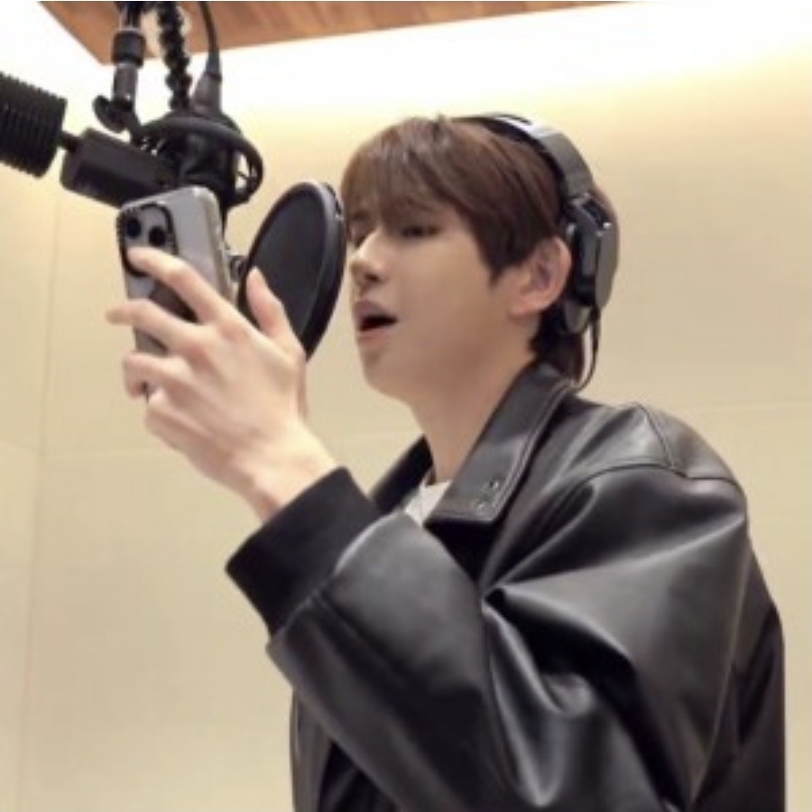 강다니엘 최근 활동샷