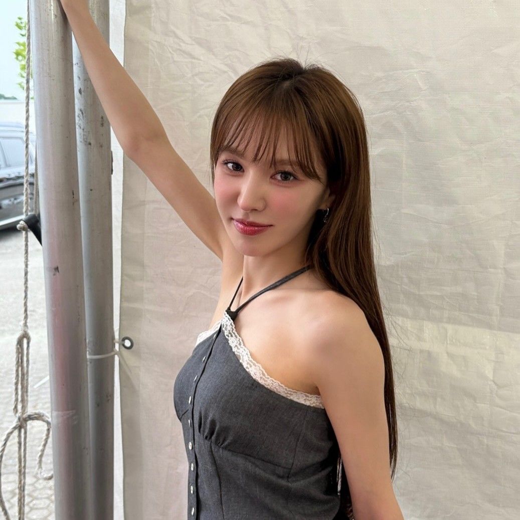 Behind-the-scenes cut of Wendy (Red Velvet)