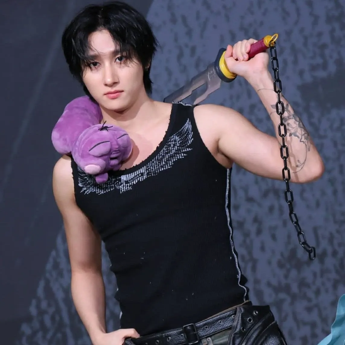 Behind-the-scenes cut of I.M (MONSTA X)