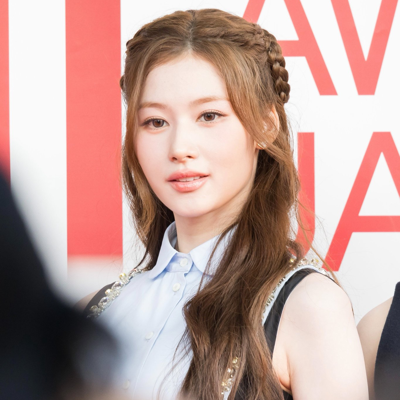 Sana (TWICE)的最新活動照片