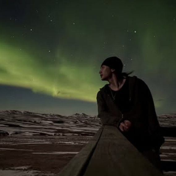 Behind-the-scenes cut of Stray Kids