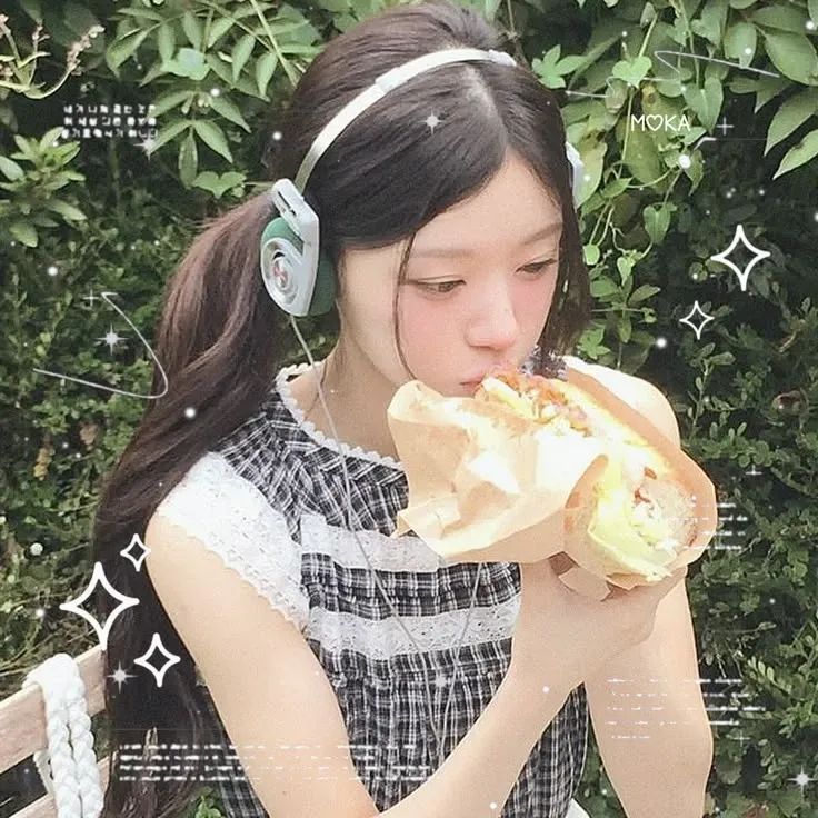 Latest photo of Moka (ILLIT)