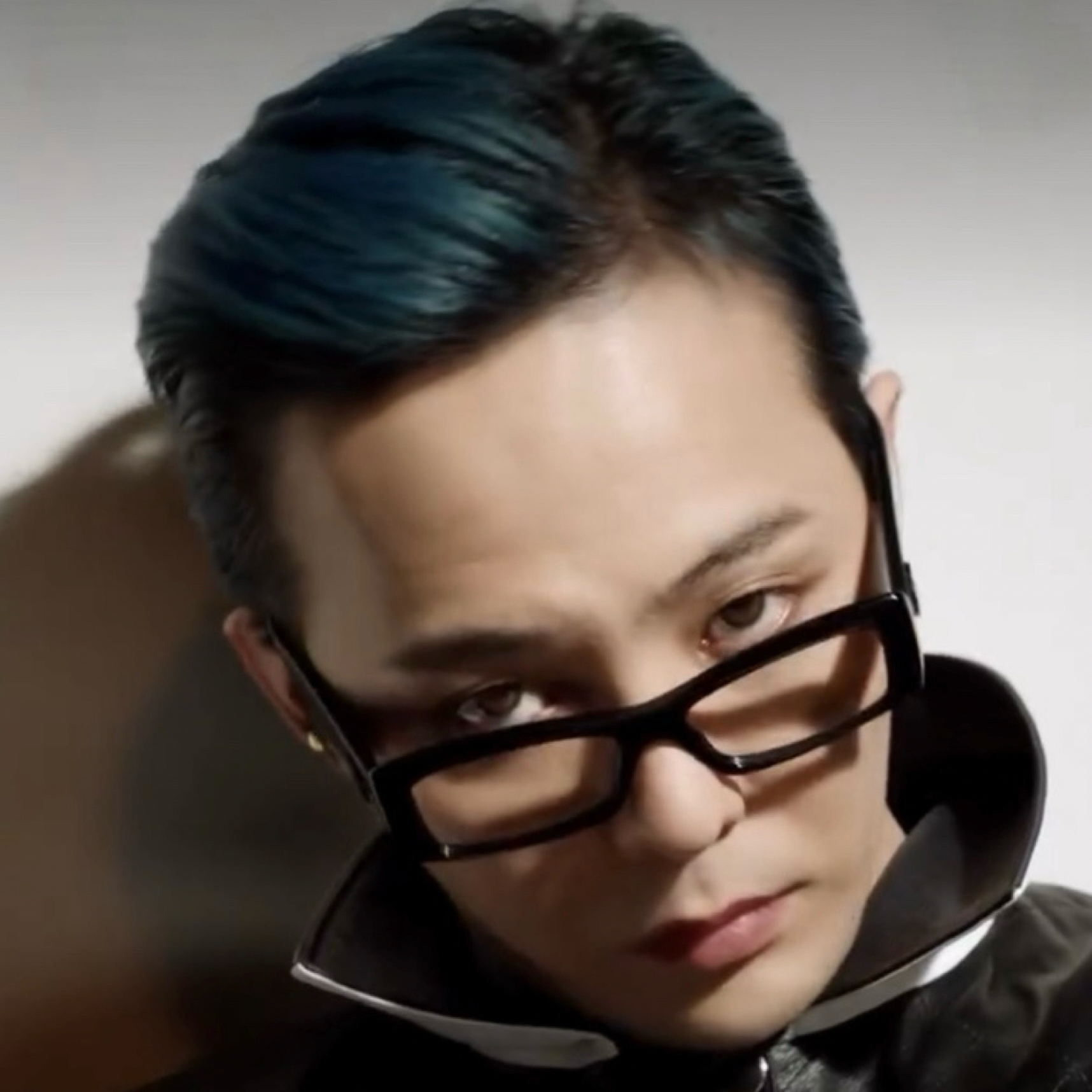 Foto terbaru G-DRAGON (BIGBANG)
