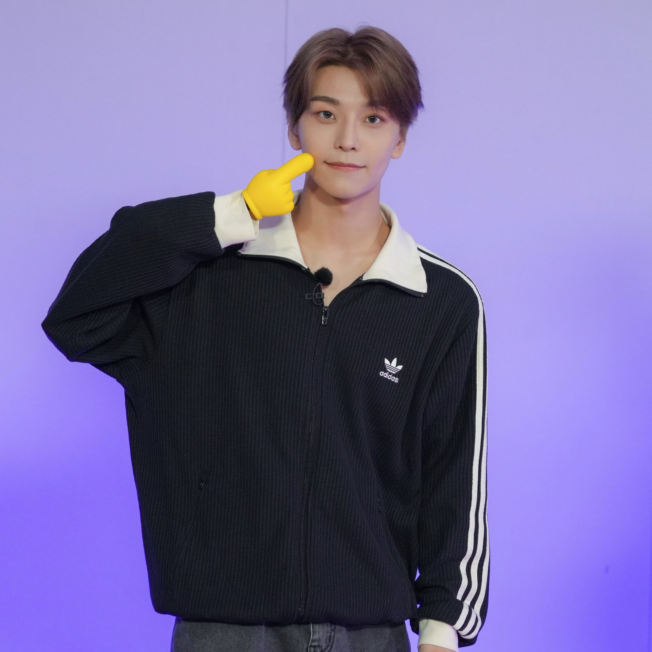 Behind-the-scenes cut of He Xinlong (ALPHA DRIVE ONE)