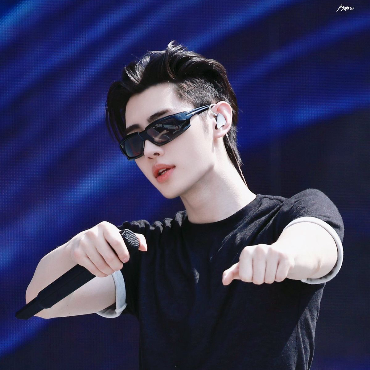 Foto aktivitas terbaru Sunghoon (ENHYPEN)