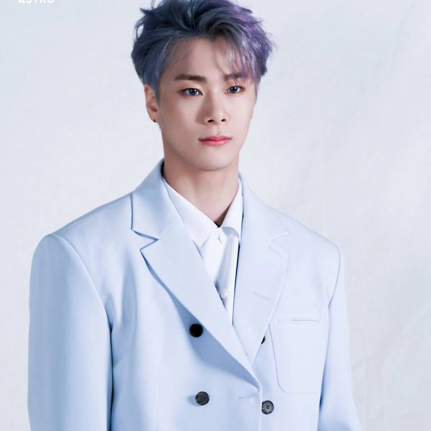 A moment captured by Moonbin (ASTRO)'s fan