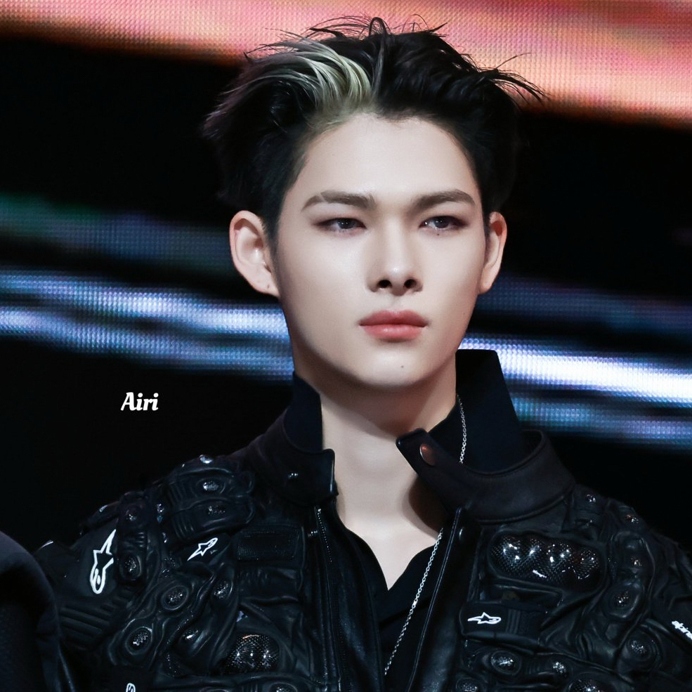 NI-KI (ENHYPEN)的最新照片