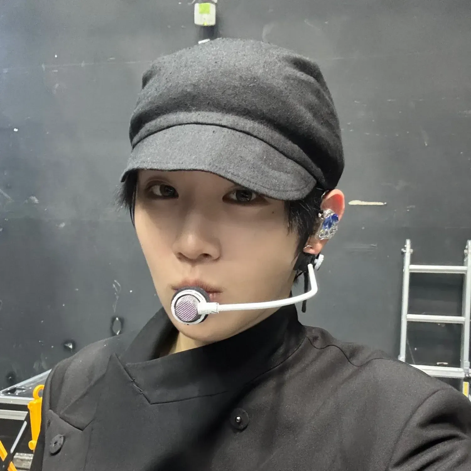 Recent activity shot of Kim Taerae (ZEROBASEONE)