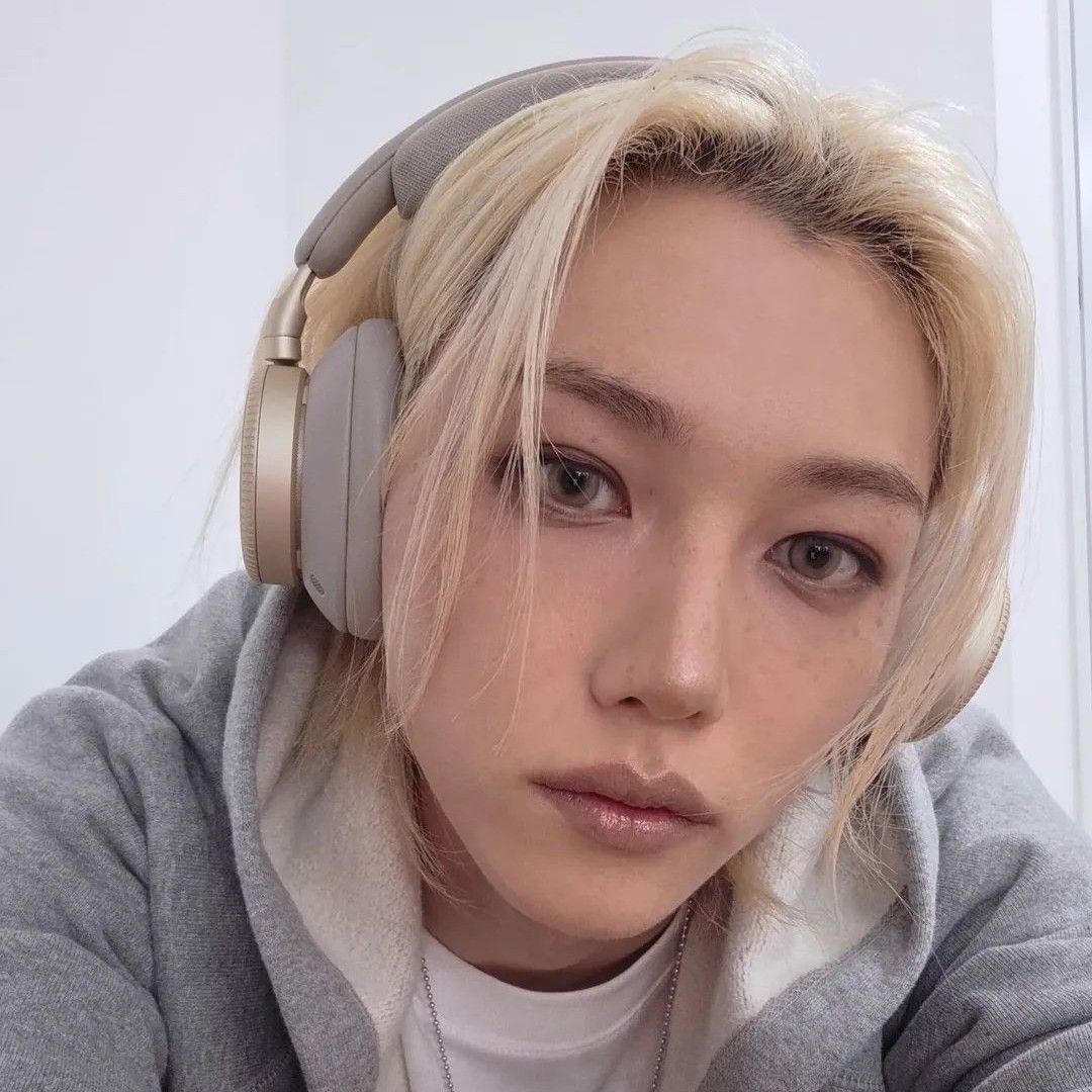 Recent activity shot of Felix (Stray Kids)