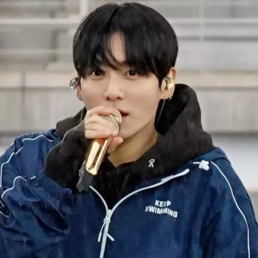 Momen yang diabadikan oleh penggemar Jungkook (BTS)