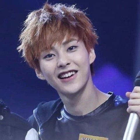 シウミン (EXO)の舞台裏ショット