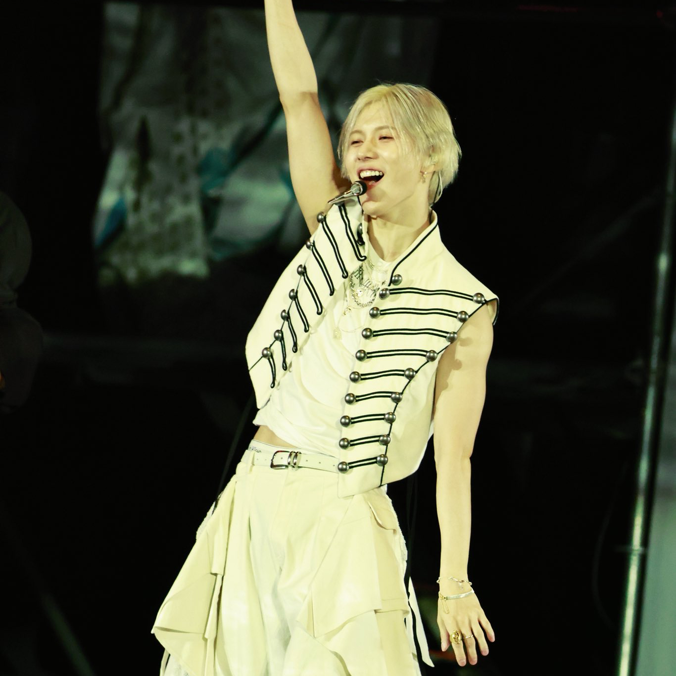 A moment captured by Taemin (SHINee)'s fan