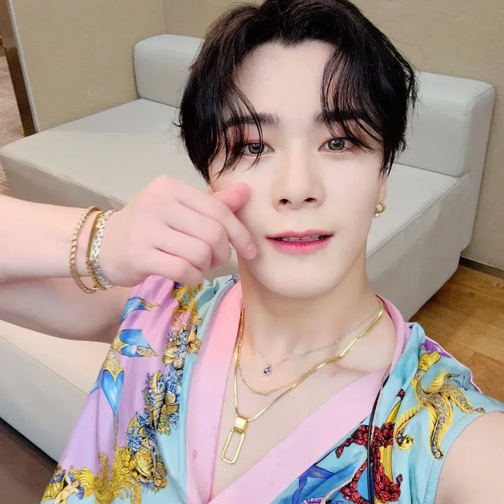 Recent activity shot of Moonbin (ASTRO)