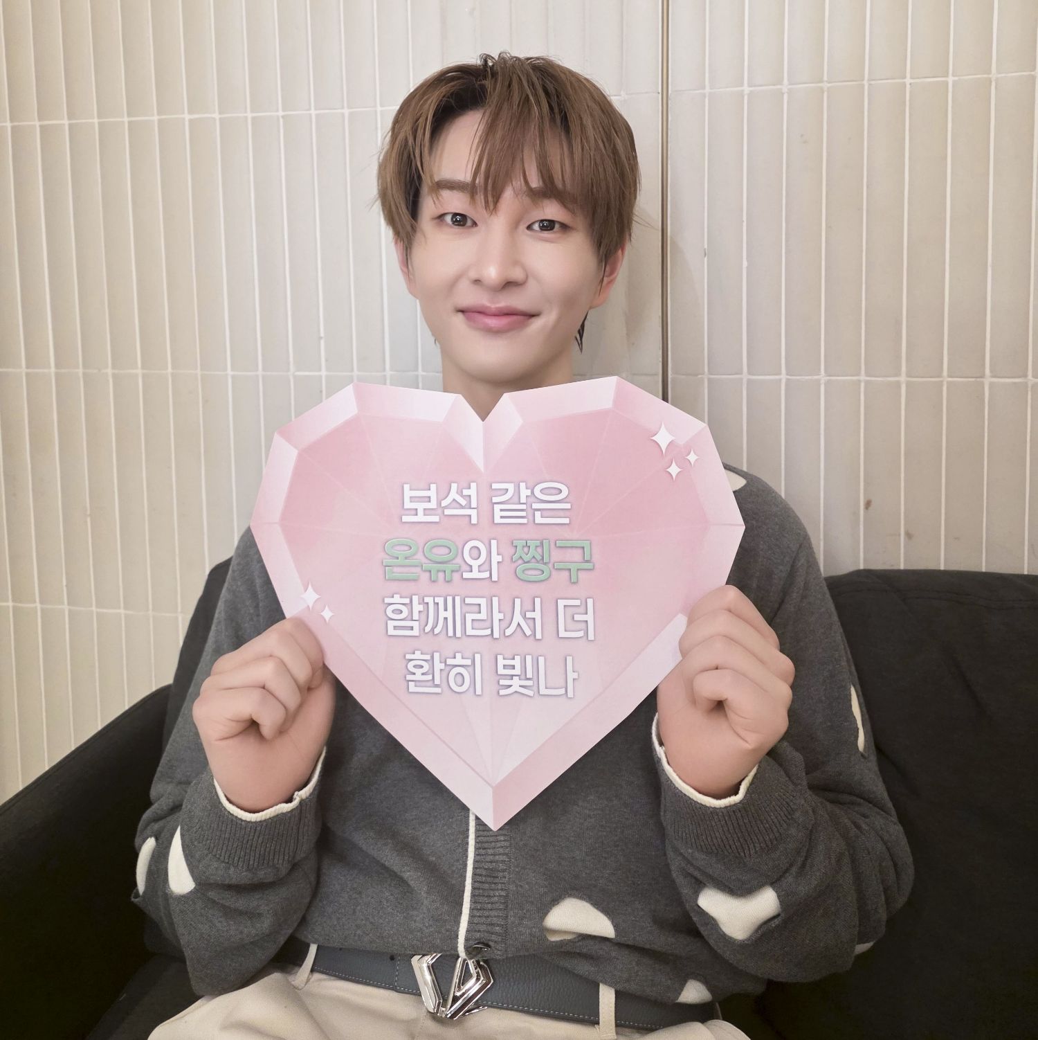 Behind-the-scenes cut of Onew (SHINee)