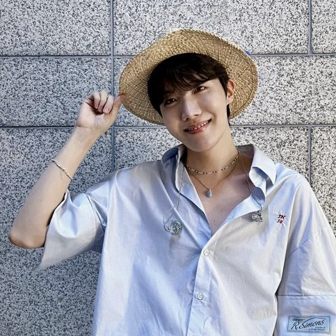 제이홉 (방탄소년단) 최근 활동샷