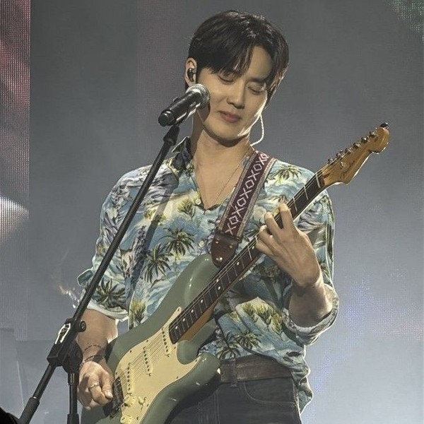 Shining profile picture of Suho (EXO) on today's Choeaedol