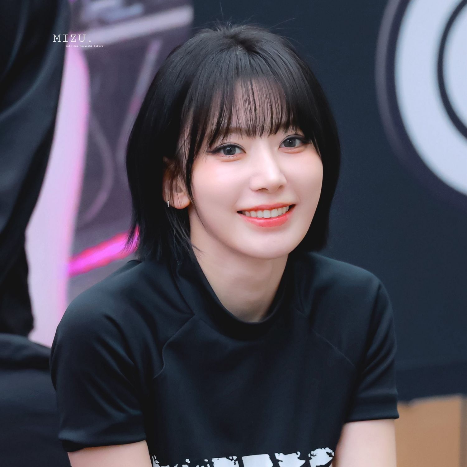 Behind-the-scenes cut of Sakura (LE SSERAFIM)