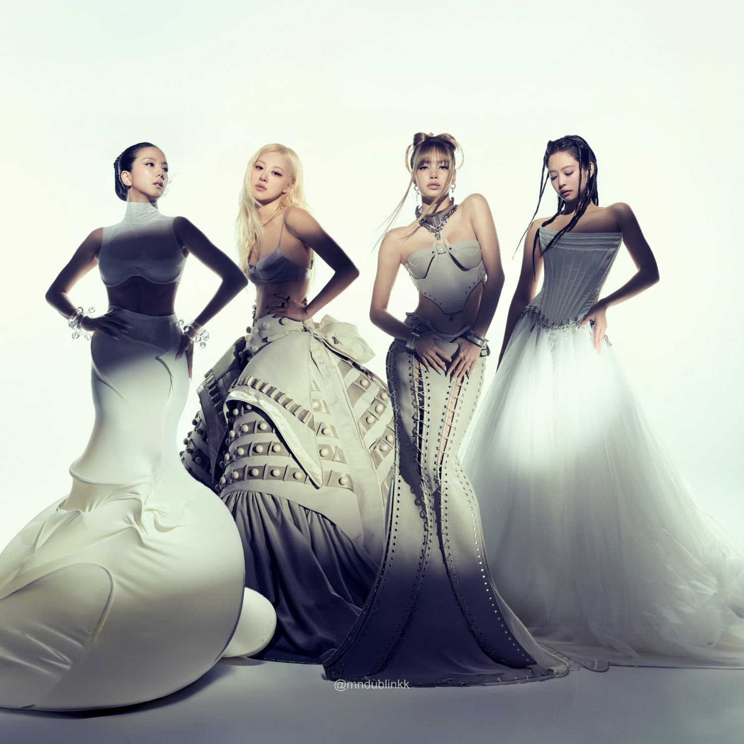 리사 (BLACKPINK)의 최신 사진