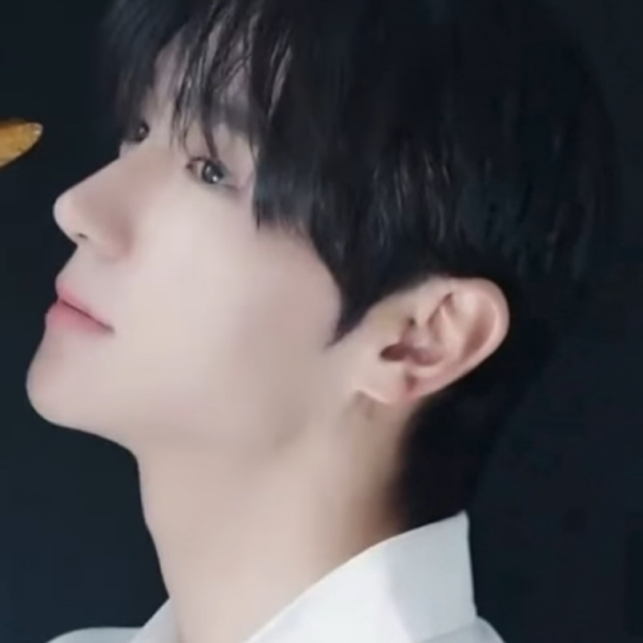 Recent activity shot of Hyunjae (THE BOYZ)