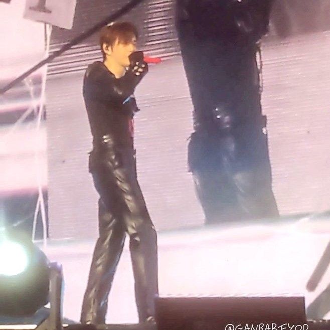 강다니엘 최근 활동샷