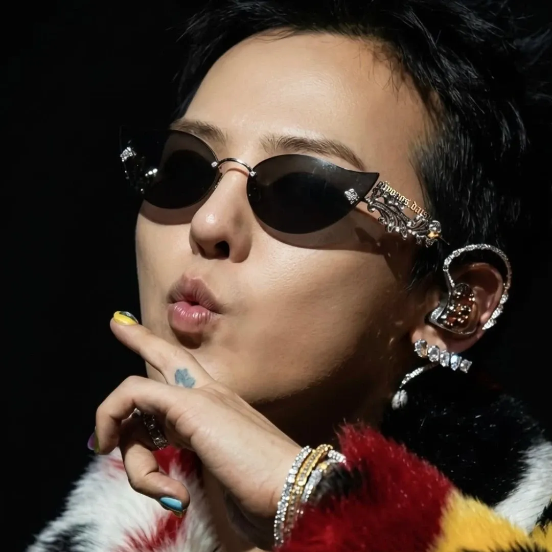 G-DRAGON (BIGBANG)的最新活动照片
