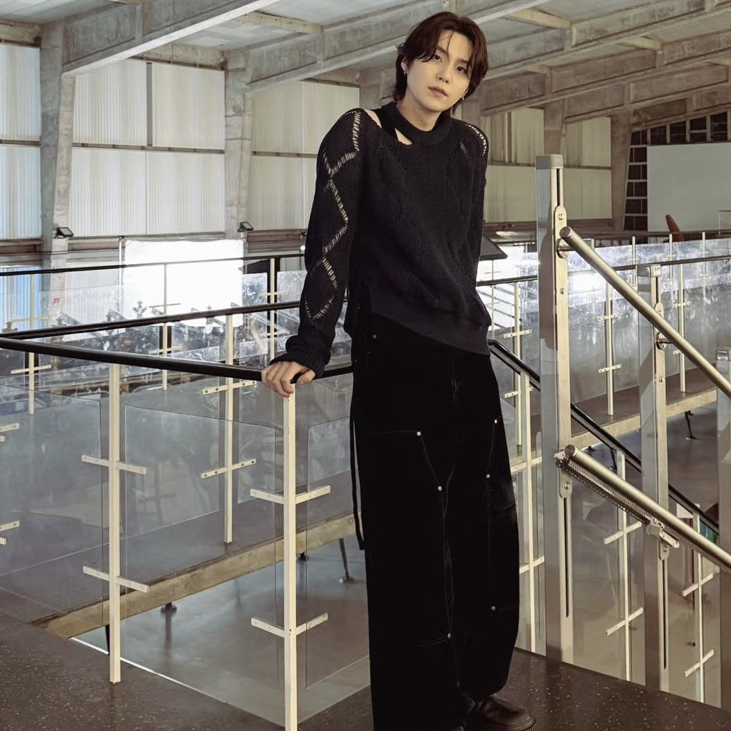 Foto aktivitas terbaru SUGA (BTS)