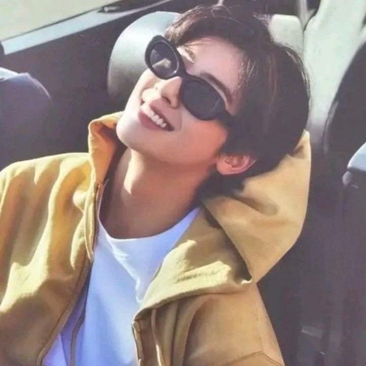 Behind-the-scenes cut of Eunwoo (ASTRO)