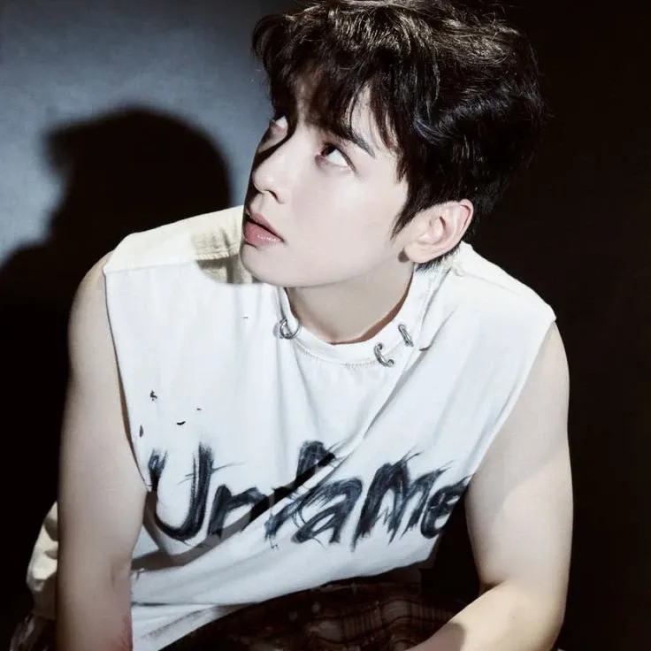 Behind-the-scenes cut of Eunwoo (ASTRO)