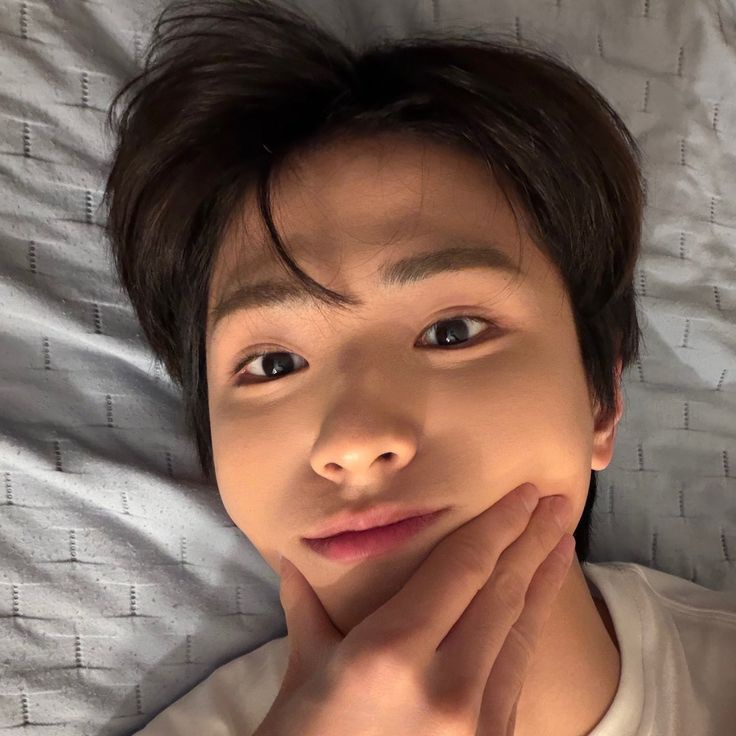 Behind-the-scenes cut of Yonghee (CIX)