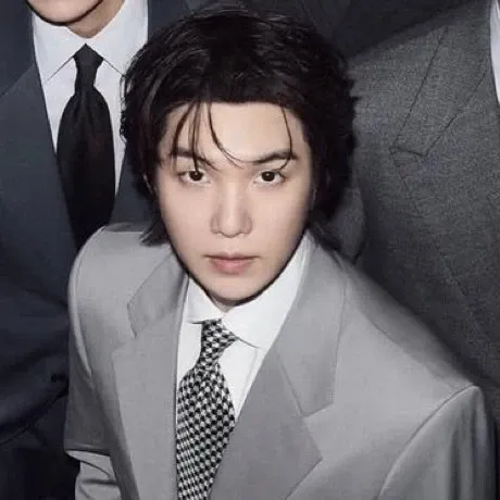 슈가 (방탄소년단)의 최신 사진