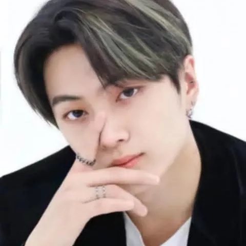 Latest photo of Jay (ENHYPEN)