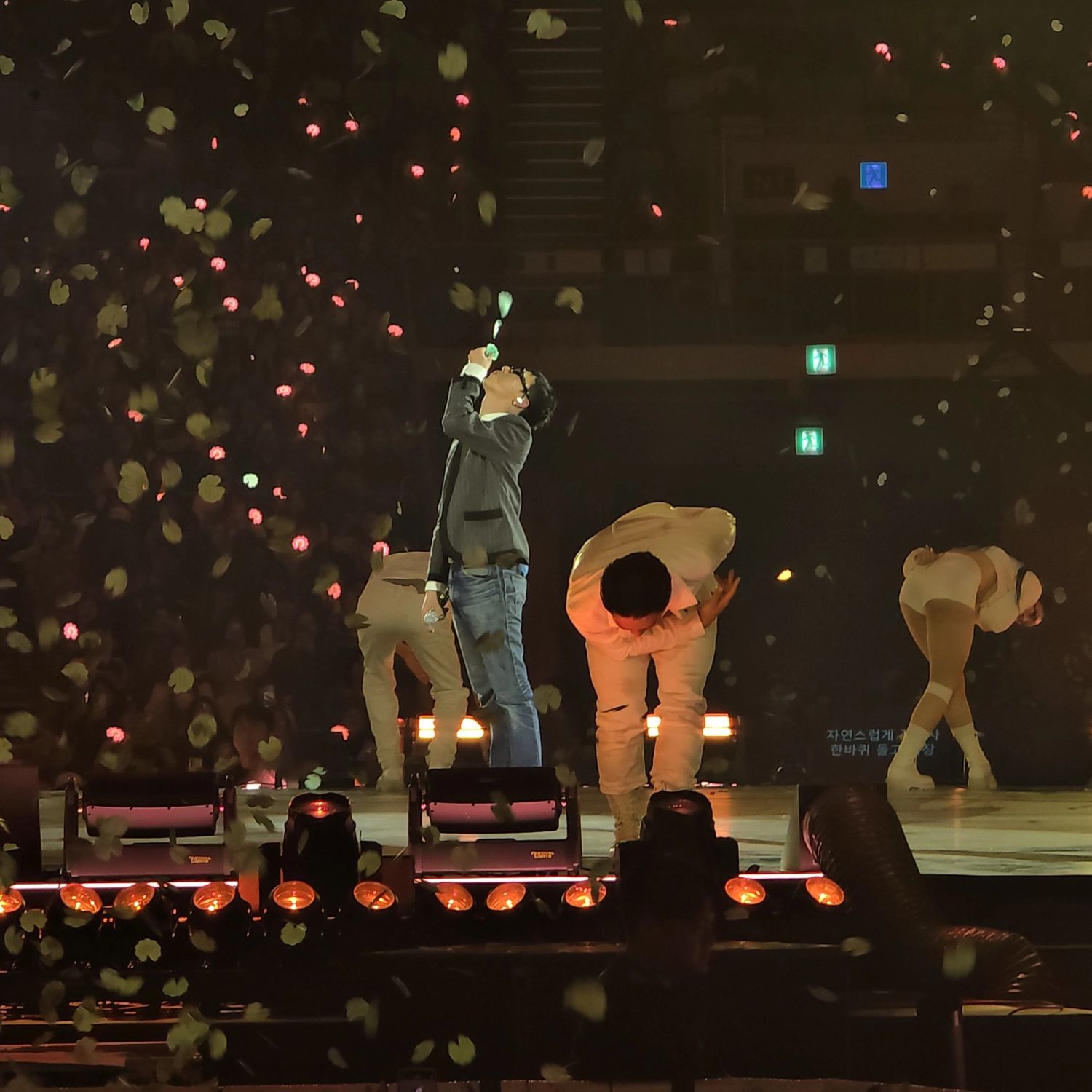 K-POP posts beloved by 자유게시판 fans