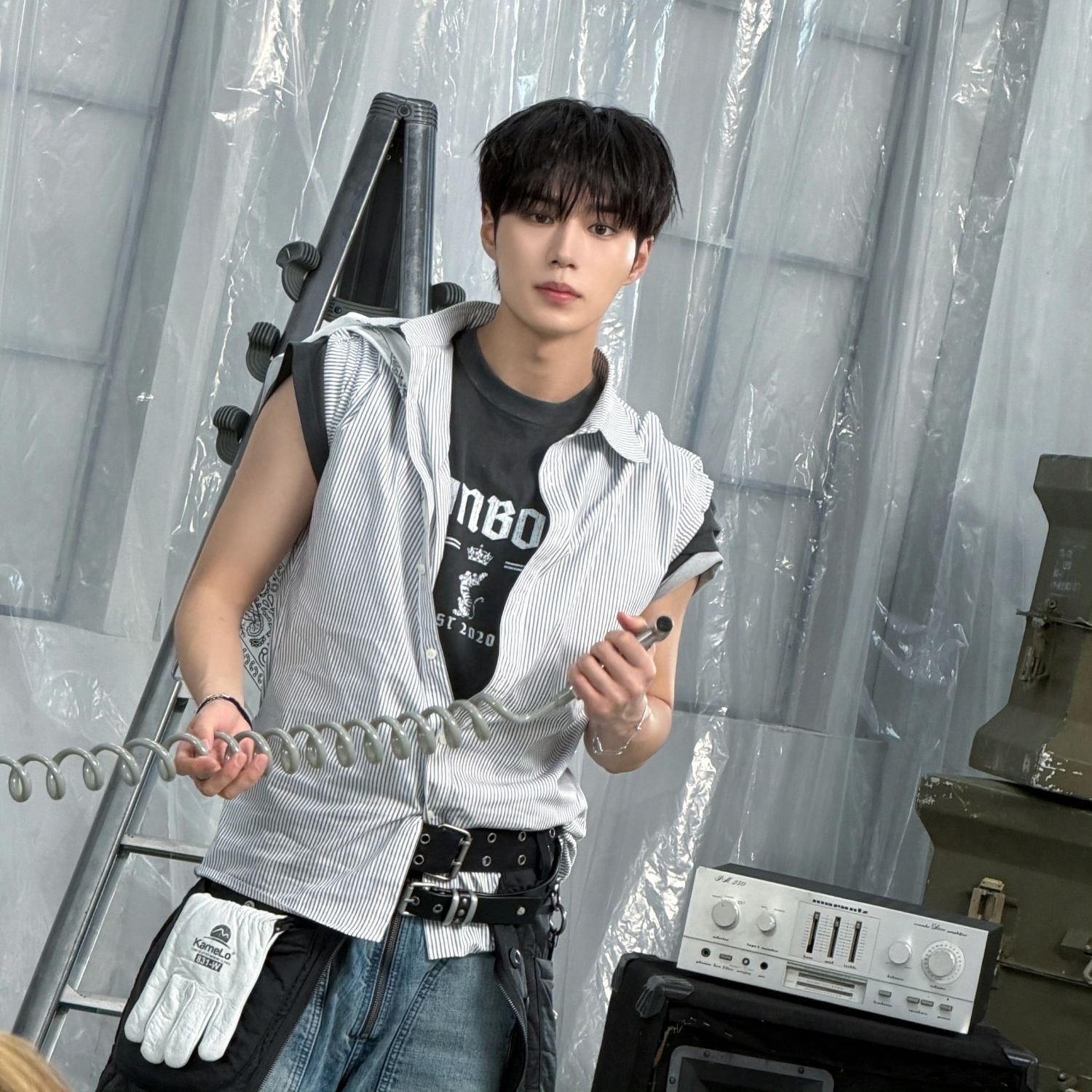 Behind-the-scenes cut of Kim Junseo (ALPHA DRIVE ONE)