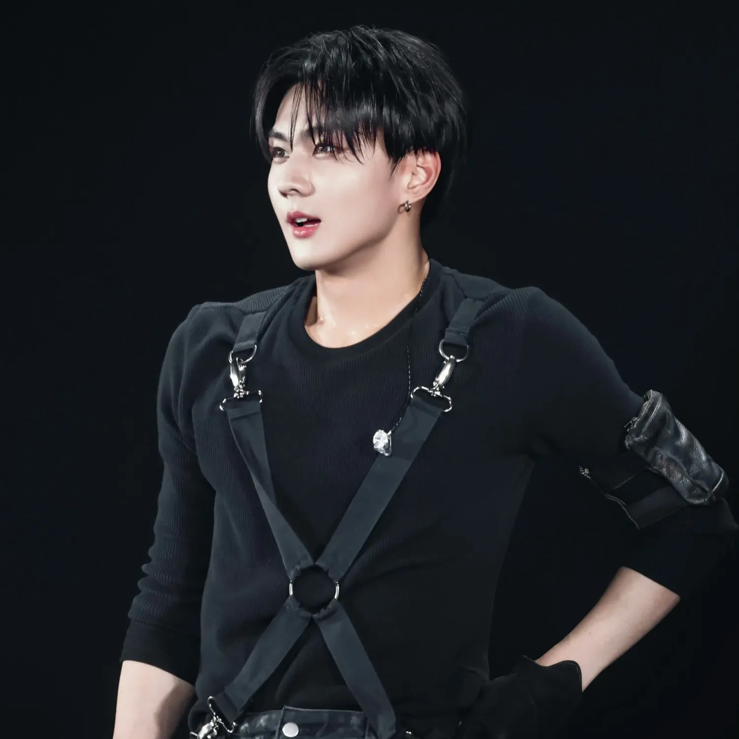 Latest photo of Jungwon (ENHYPEN)