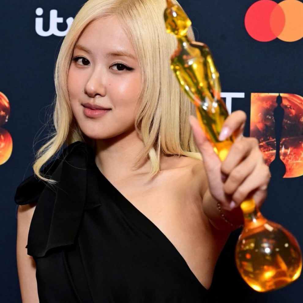 Latest photo of ROSÉ (BLACKPINK)