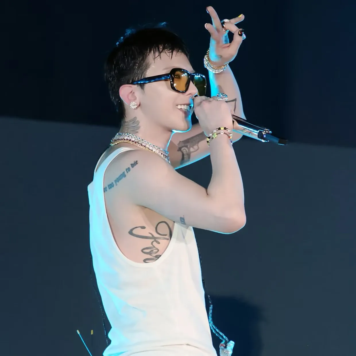 Momen yang diabadikan oleh penggemar G-DRAGON (BIGBANG)