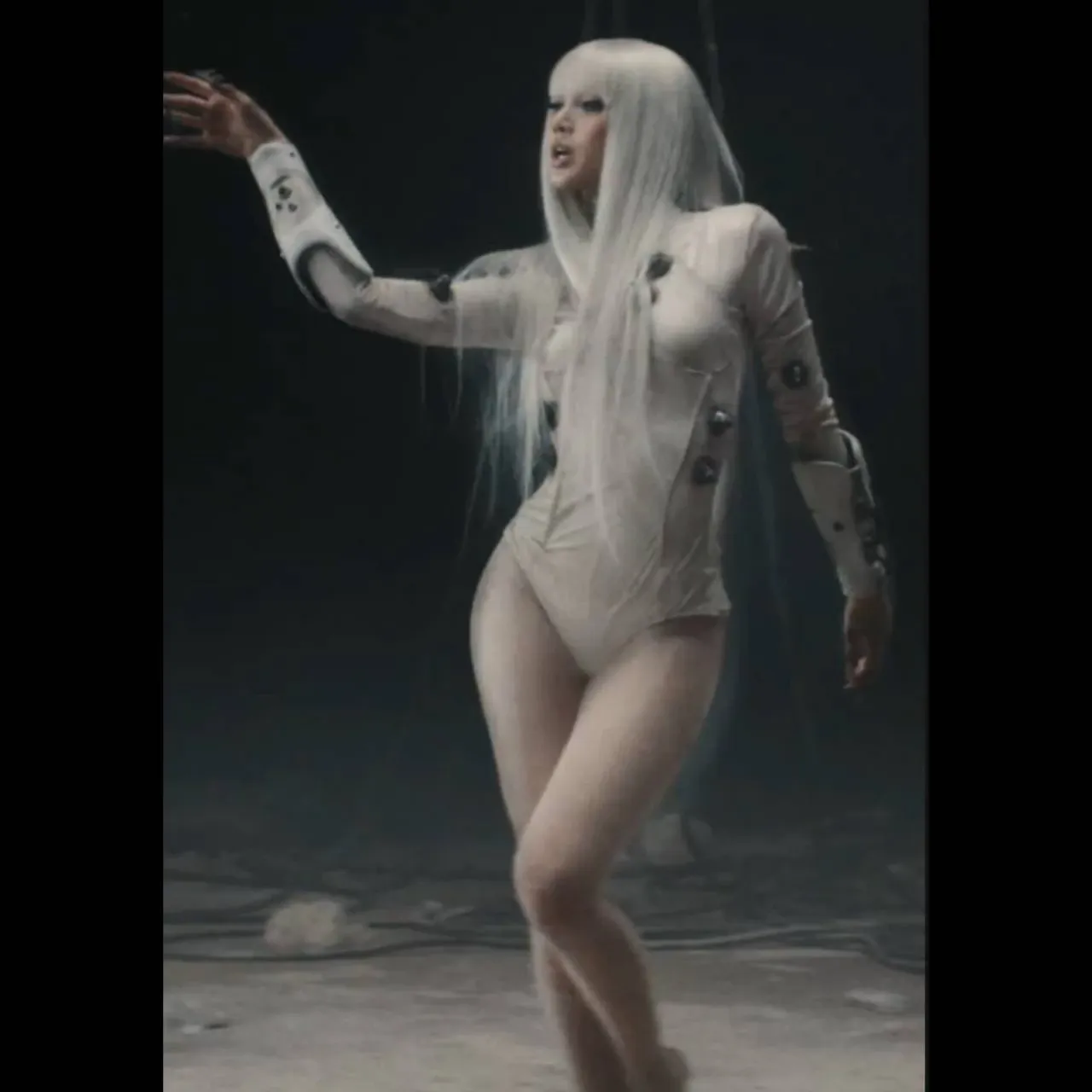 Foto terbaru Lisa (BLACKPINK)